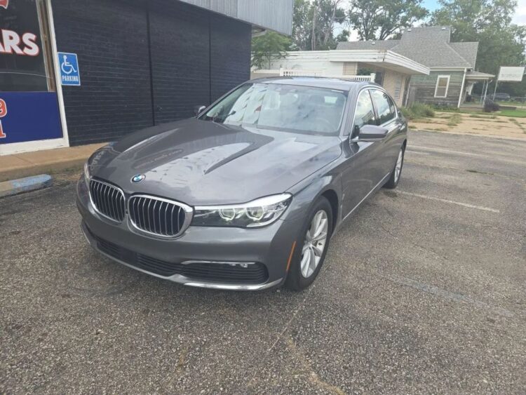 2018 BMW 740e xDrive hybrid